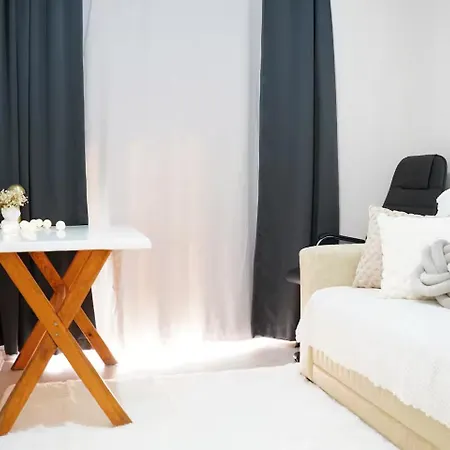 Seaside 2br Retreat